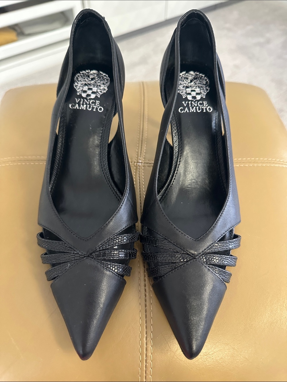 Vince Camuto Qiriana Black Pointed-Toe Dress Pumps sz 9 NIB